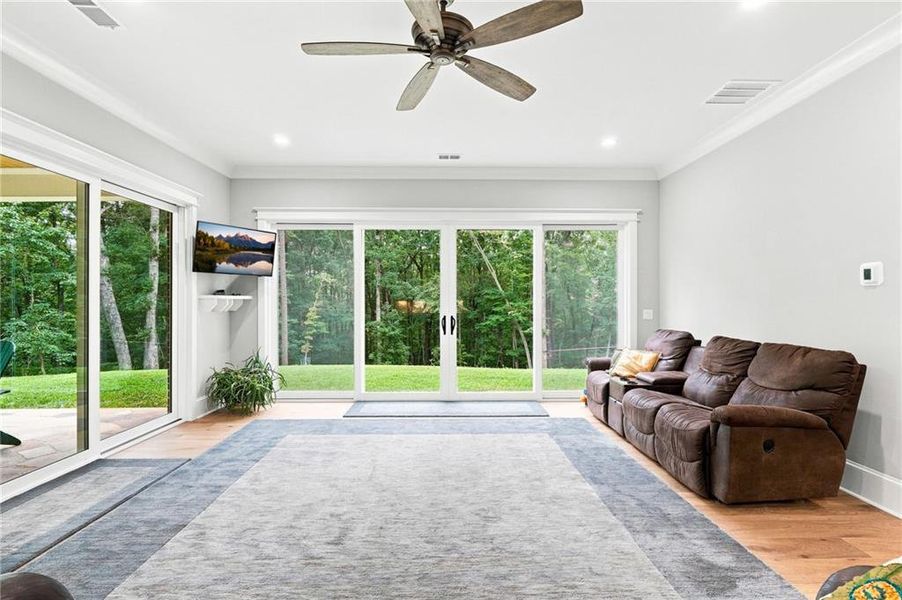 Exterior details and patio area of a home in , Dawsonville (Image 34).