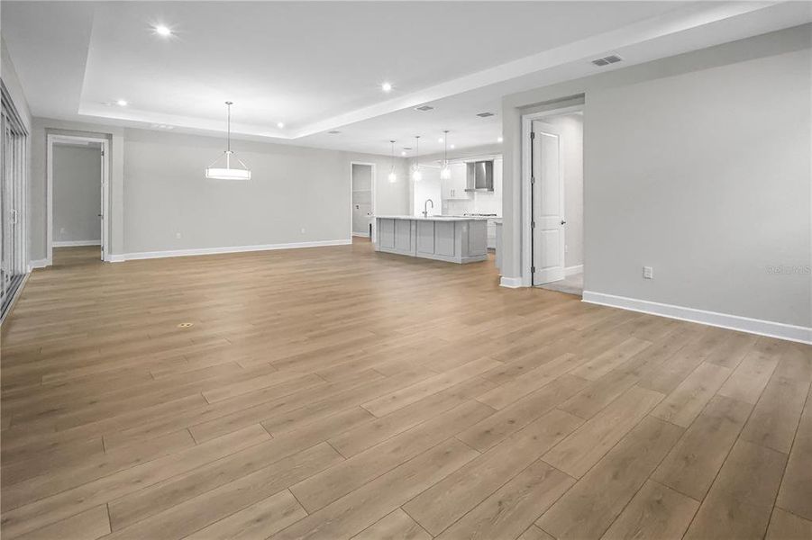 Spacious, unfurnished interior of a new home in Cresswind at Hammock Oaks, Lady Lake (Image 38). Spacious, unfurnished interior of a new home in Cresswind at Hammock Oaks, Lady Lake (Image 38).