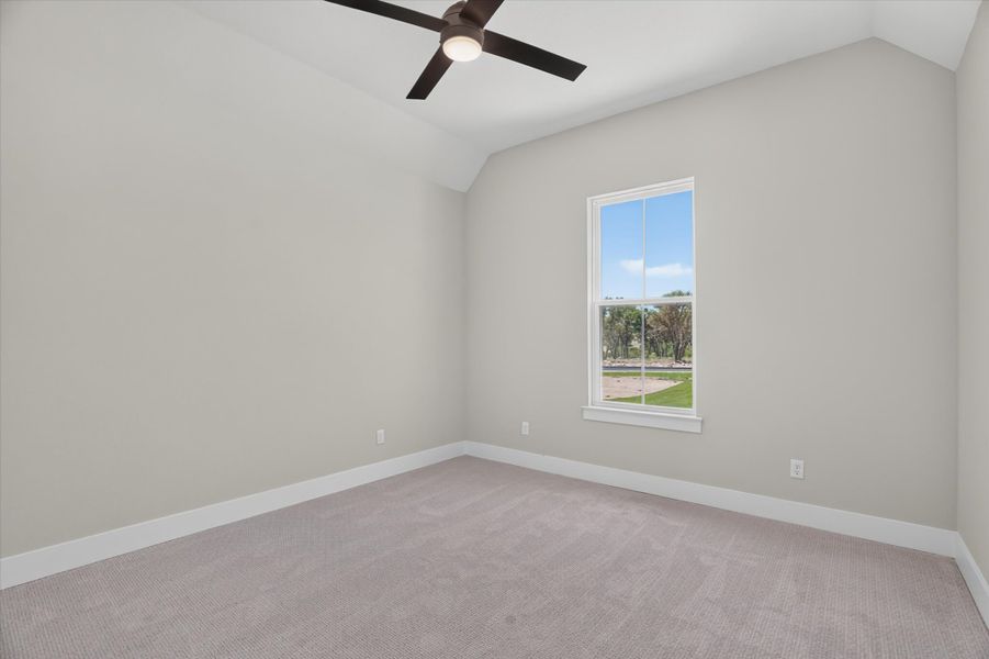 Spacious, unfurnished interior of a new home in Timberview Preserves, Weatherford (Image 33).
