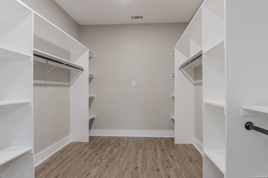 Spacious, unfurnished interior of a new home in , Lytle (Image 24).