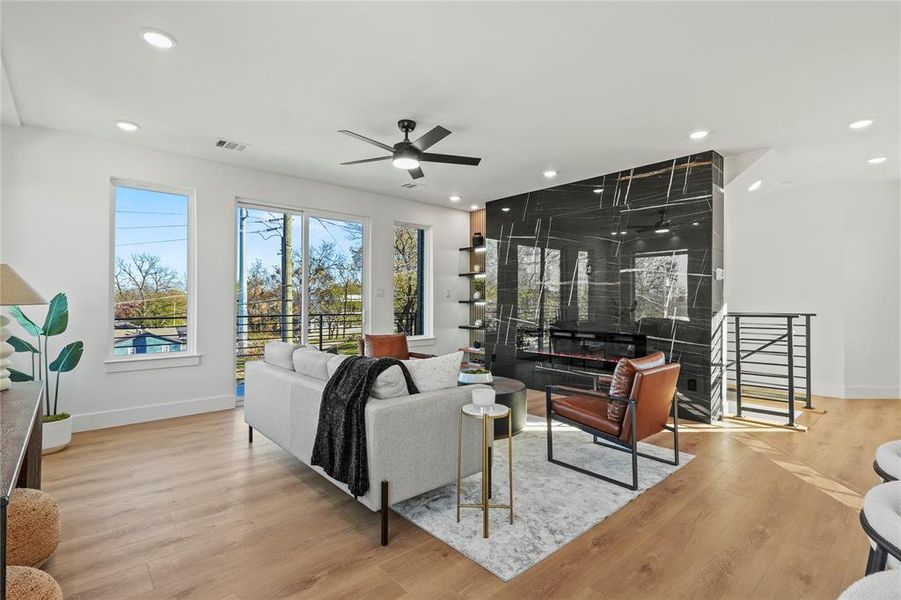Furnished interior view inside a new home in , Dallas (Image 13).