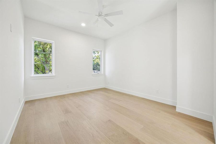 Spacious, unfurnished interior of a new home in , Dallas (Image 21).