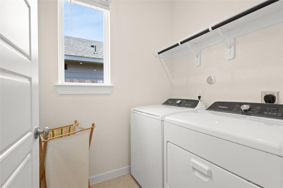 Close-up of interior finishes inside a home in Sundance Cove - Traditional Series, Crosby (Image 20).