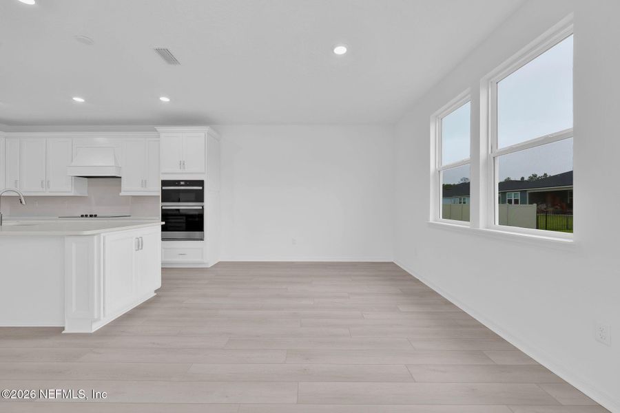 Spacious, unfurnished interior of a new home in Hyland Trail, Green Cove Springs (Image 15). Spacious, unfurnished interior of a new home in Hyland Trail, Green Cove Springs (Image 15).