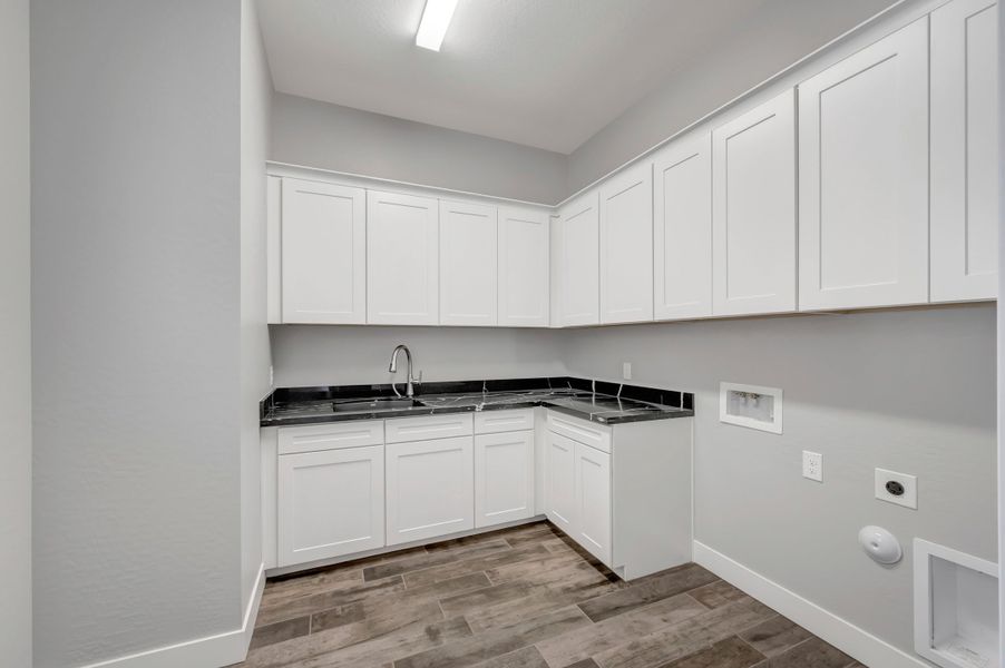 Furnished interior view inside a new home in Blossom Rock, Apache Junction (Image 16). Furnished interior view inside a new home in Blossom Rock, Apache Junction (Image 16).