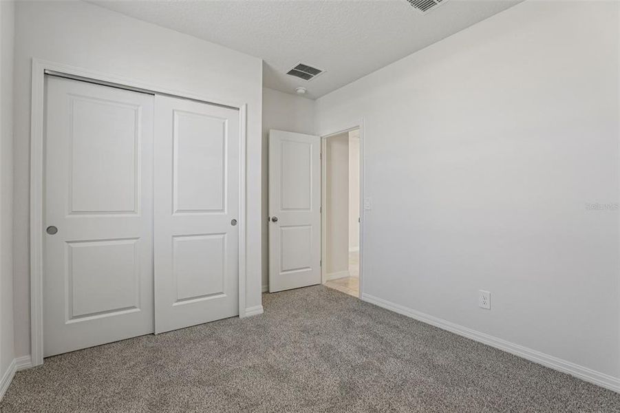 Spacious, unfurnished interior of a new home in Crosswinds - Signature Series, Haines City (Image 33).