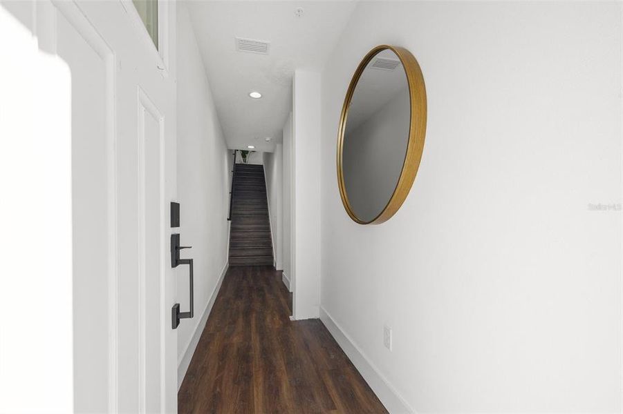 Spacious, unfurnished interior of a new home in , St. Petersburg (Image 18). Spacious, unfurnished interior of a new home in , St. Petersburg (Image 18).