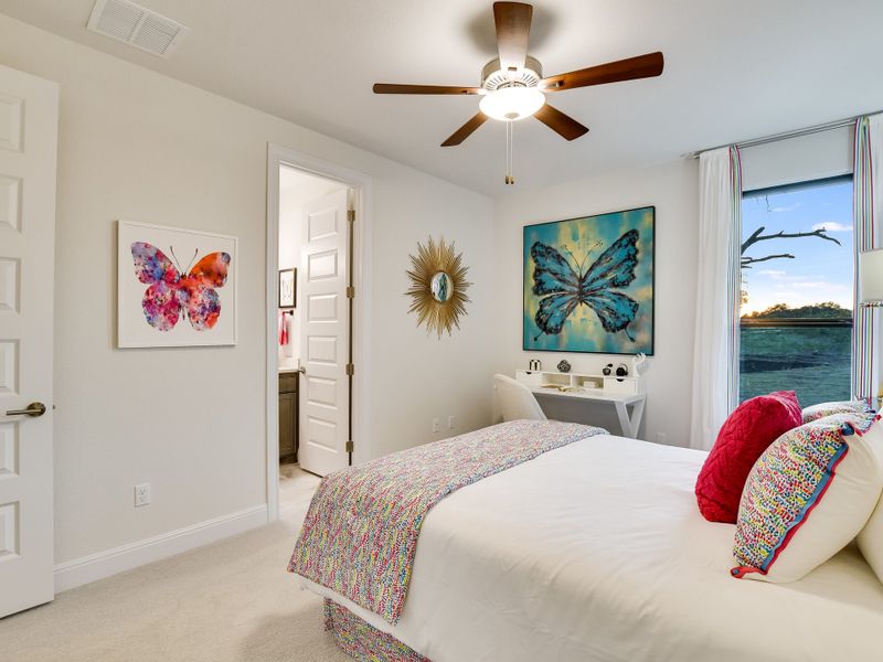 Representative furnished interior of a home built from the San Simeon I by Giddens Homes in Clearwater Ranch, Liberty Hill (Image 191).