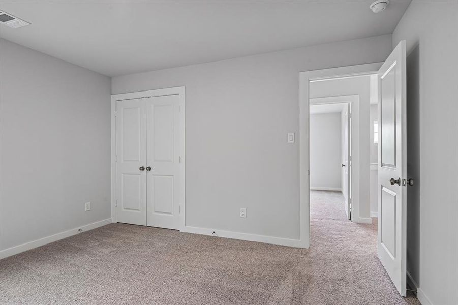Spacious, unfurnished interior of a new home in Lone Oak, Alvarado (Image 23).