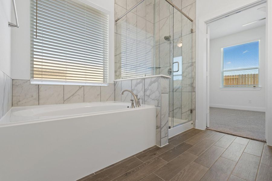 Image 41 of a home in Emory Glen.