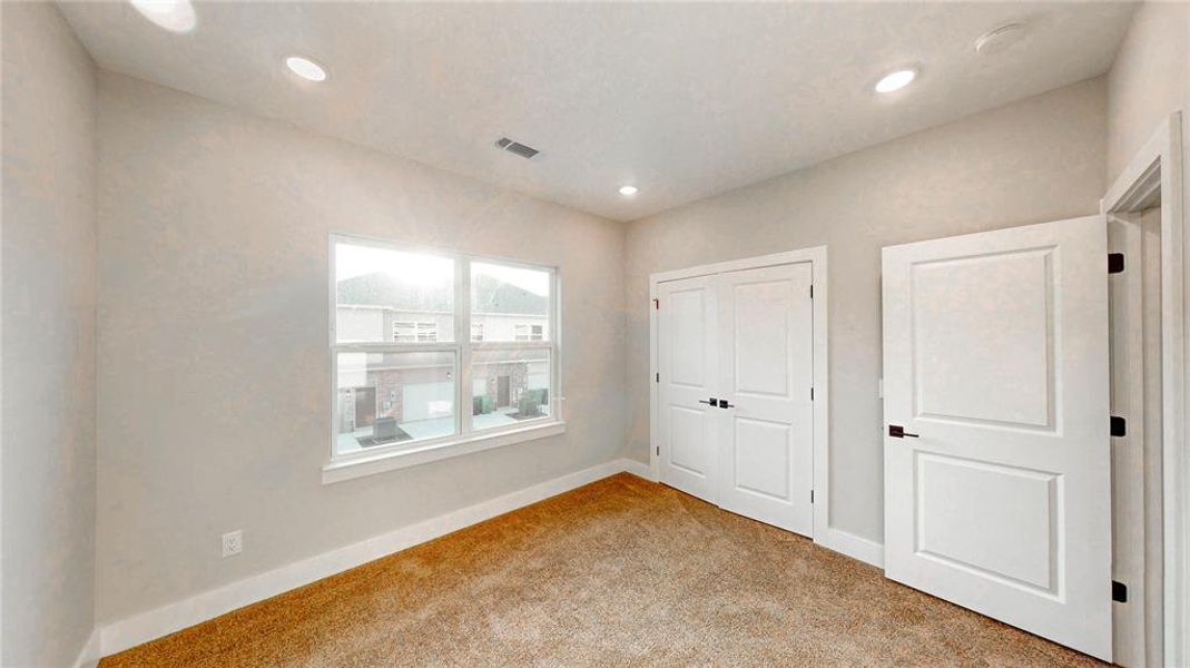 Spacious, unfurnished interior of a new home in , Denton (Image 24).