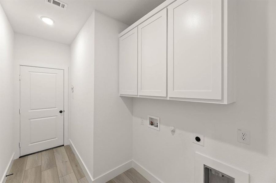 1818 Whisperwood-Utility-1 1818 Whisperwood-Utility-1