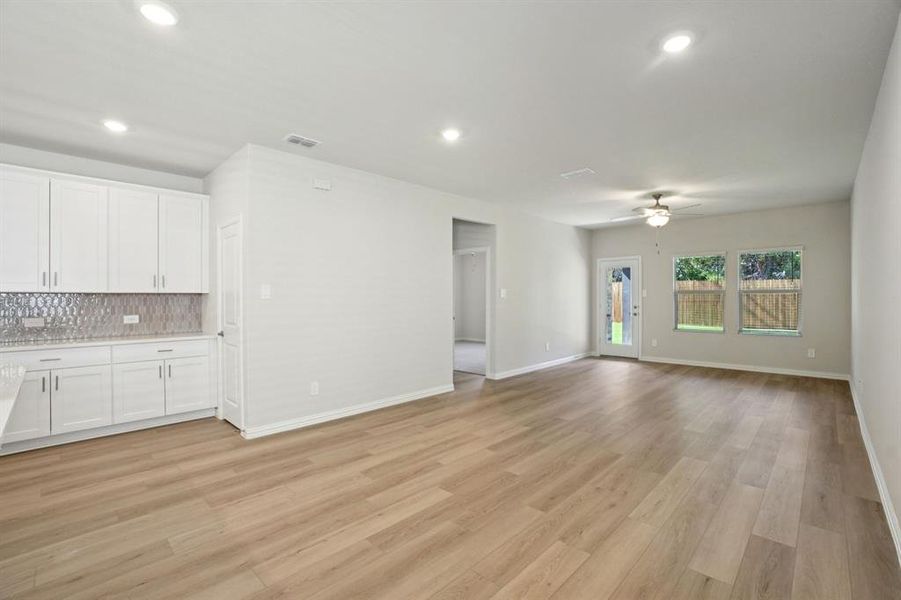 Photo is not of the actual home, but is an inspirational photo of builder’s model home and may depict options, furnishings, and/or decorator features that are not included.