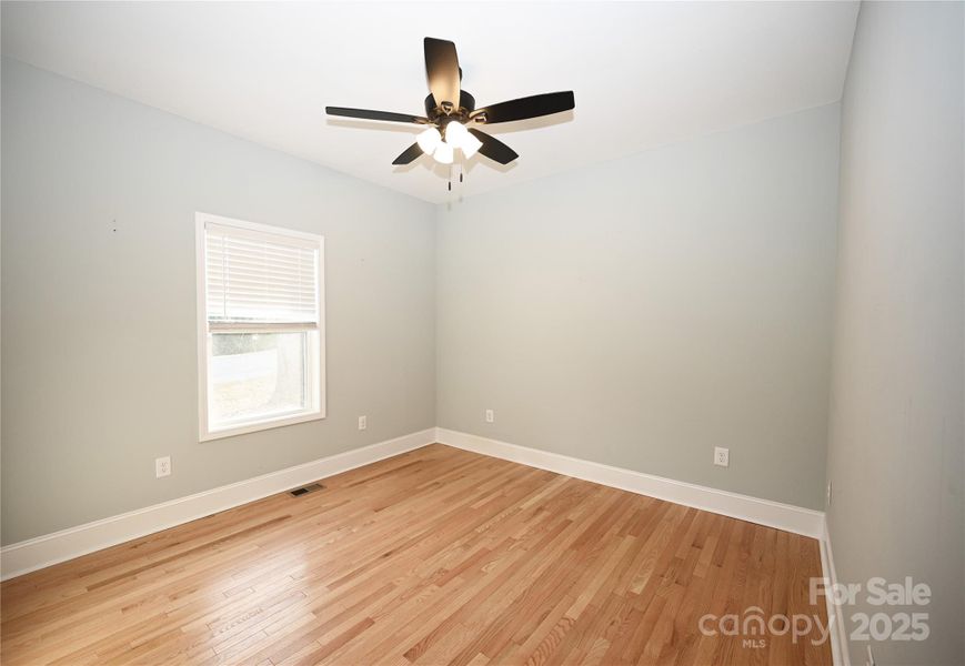 Spacious, unfurnished interior of a new home in , York (Image 12).