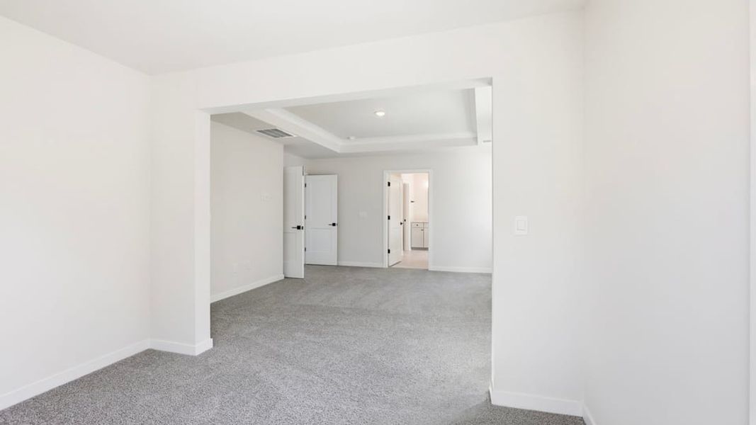 Spacious, unfurnished interior of a new home in Seven Oaks, Greenwood (Image 34).