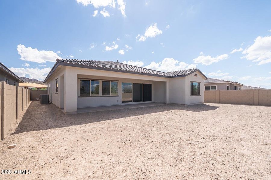 Tri Pointe Whispering Hills 81 - Backyar Tri Pointe Whispering Hills 81 - Backyar