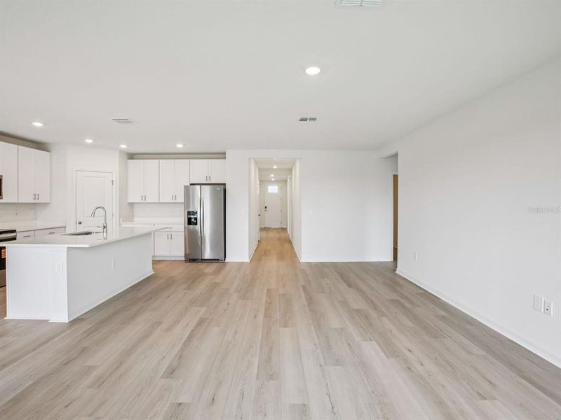 Spacious, unfurnished interior of a new home in Oakfield Trails - Classic Series, Parrish (Image 16).