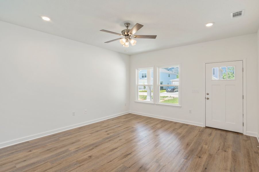 Representative unfurnished interior of a home built from the Franklin by CJL Homes in Blossom Grove, Crestview (Image 13).