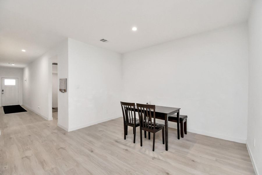 Image 28 of a home in Post Oak Pointe.