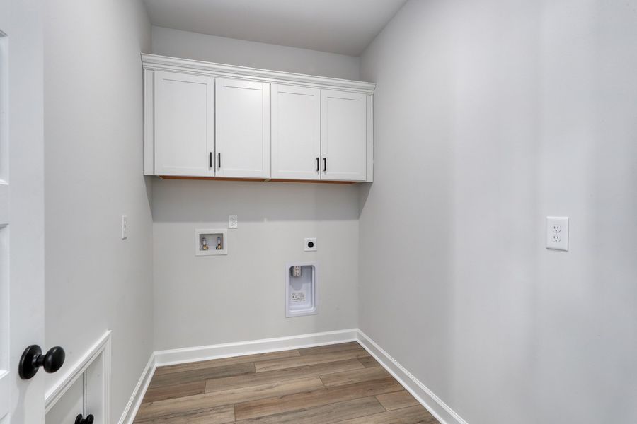 Spacious, unfurnished interior of a new home in Bally Castle, Murrells Inlet (Image 30).