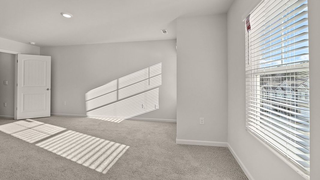Spacious, unfurnished interior of a new home in Greyton Springs Place, Buford (Image 27).