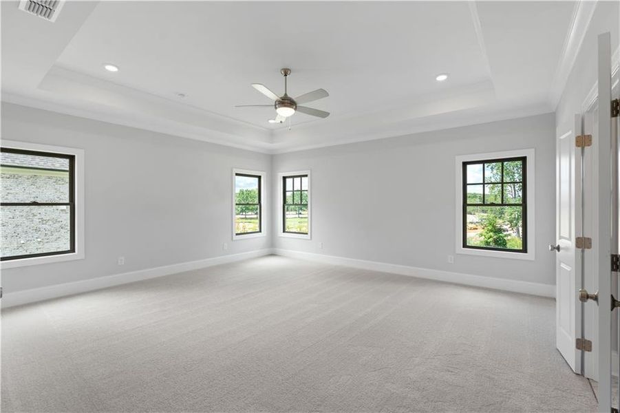 Spacious, unfurnished interior of a new home in Knollwood, Johns Creek (Image 40).