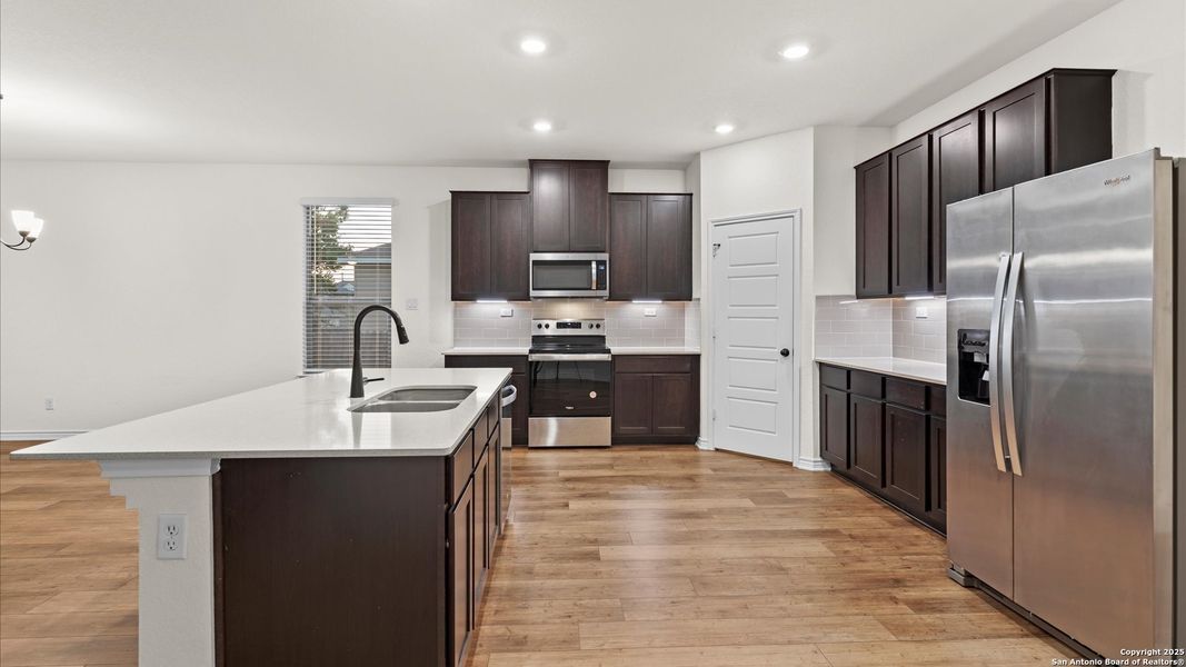 Furnished interior view inside a new home in Canyon Crest, San Antonio (Image 15). Furnished interior view inside a new home in Canyon Crest, San Antonio (Image 15).