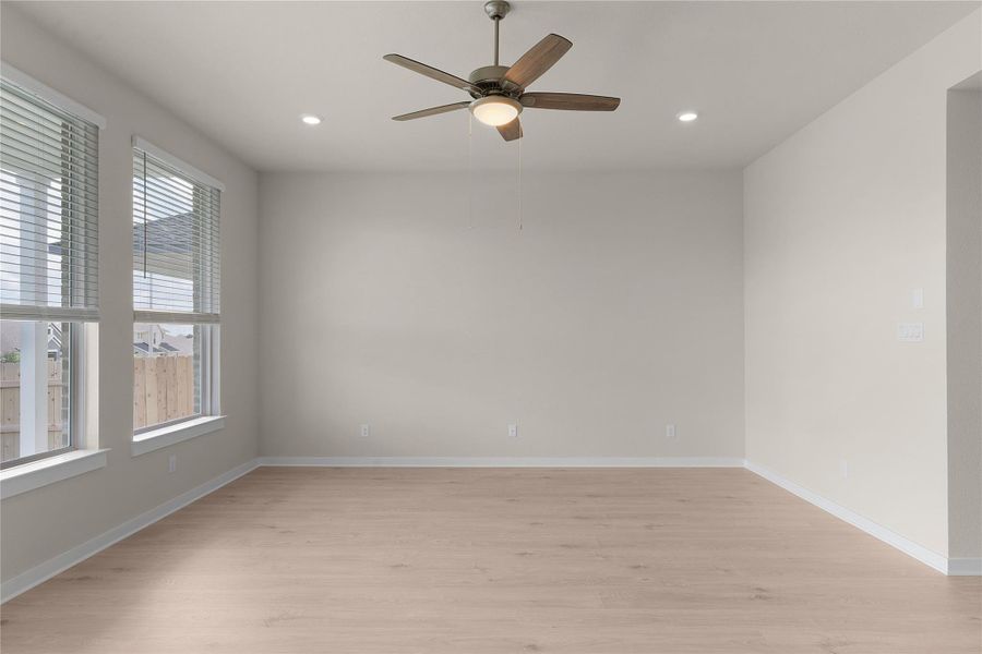 **PHOTO REPRESENTATIVE OF FLOORPLAN ONLY** **PHOTO REPRESENTATIVE OF FLOORPLAN ONLY**