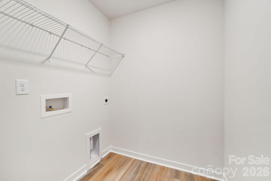 Spacious, unfurnished interior of a new home in Clark Creek Landing, Lincolnton (Image 28).