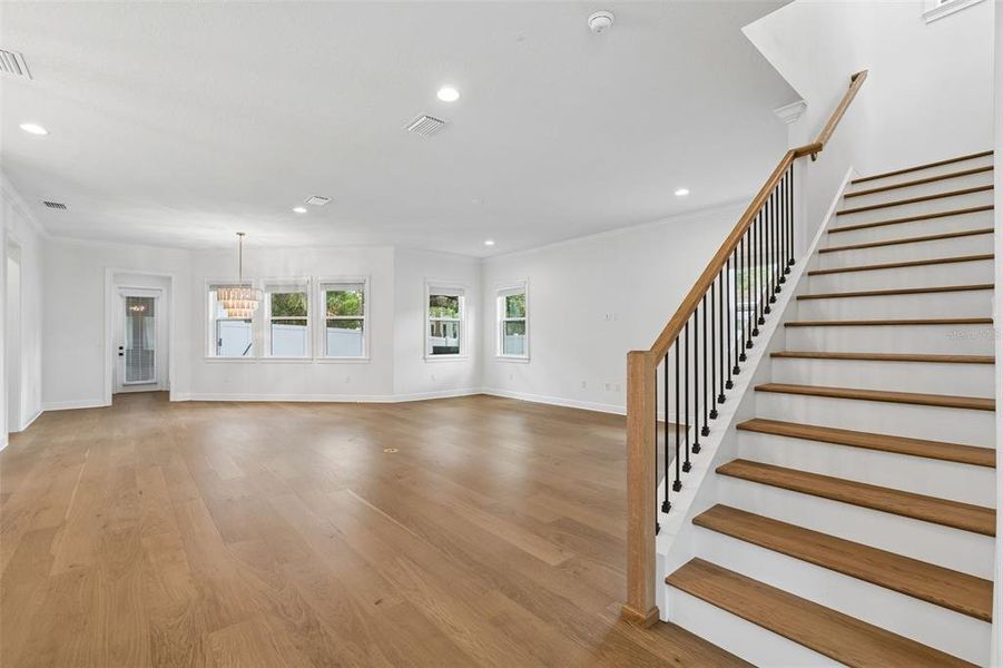 Spacious, unfurnished interior of a new home in , Tampa (Image 40).