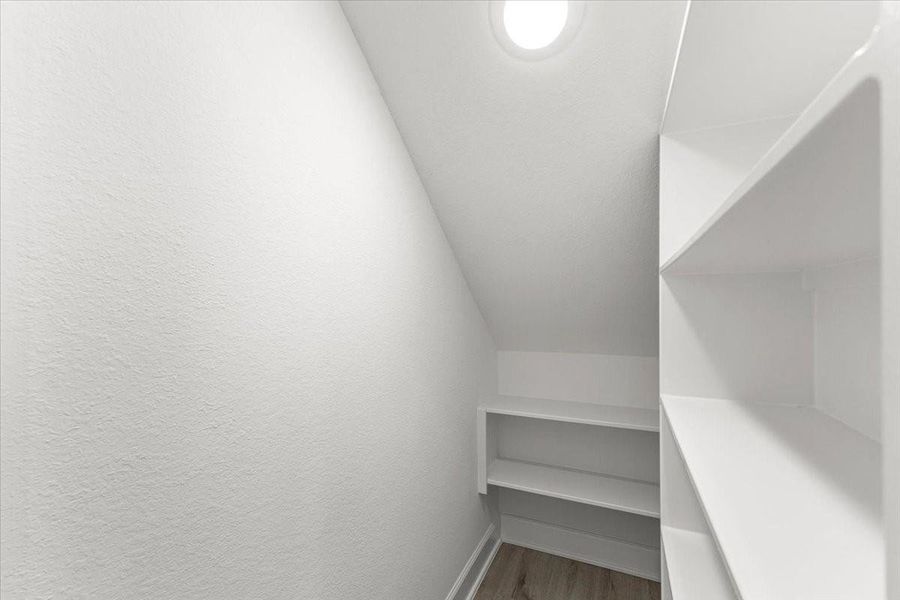 Spacious, unfurnished interior of a new home in , Houston (Image 18).