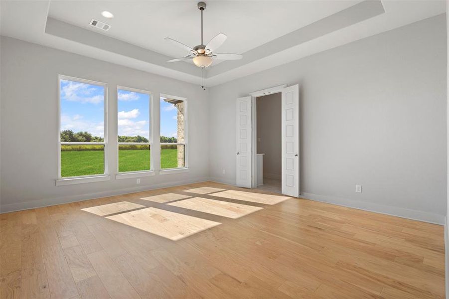 Spacious, unfurnished interior of a new home in Levante - 1 Acre Lots, Waxahachie (Image 28). Spacious, unfurnished interior of a new home in Levante - 1 Acre Lots, Waxahachie (Image 28).