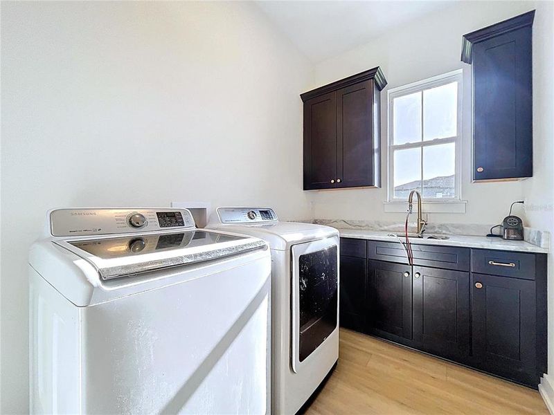 Furnished interior view inside a new home in , Plant City (Image 5).