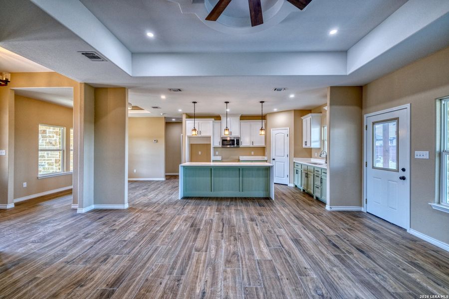 Image 33 of a home in .