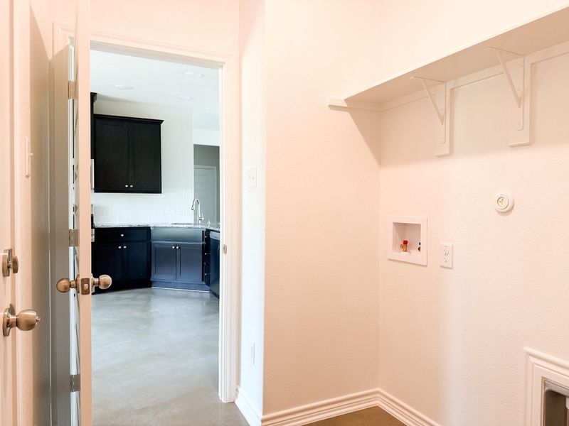 Spacious, unfurnished interior of a new home in , Jewett (Image 12).