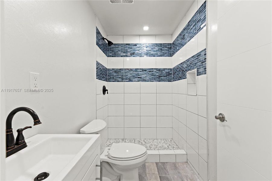 Full bathroom. Each unit has 2 full bathrooms and a half bath Full bathroom. Each unit has 2 full bathrooms and a half bath