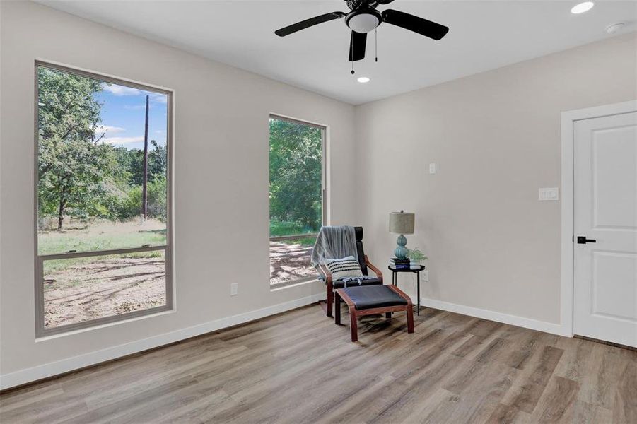 Spacious, unfurnished interior of a new home in , Denison (Image 22).