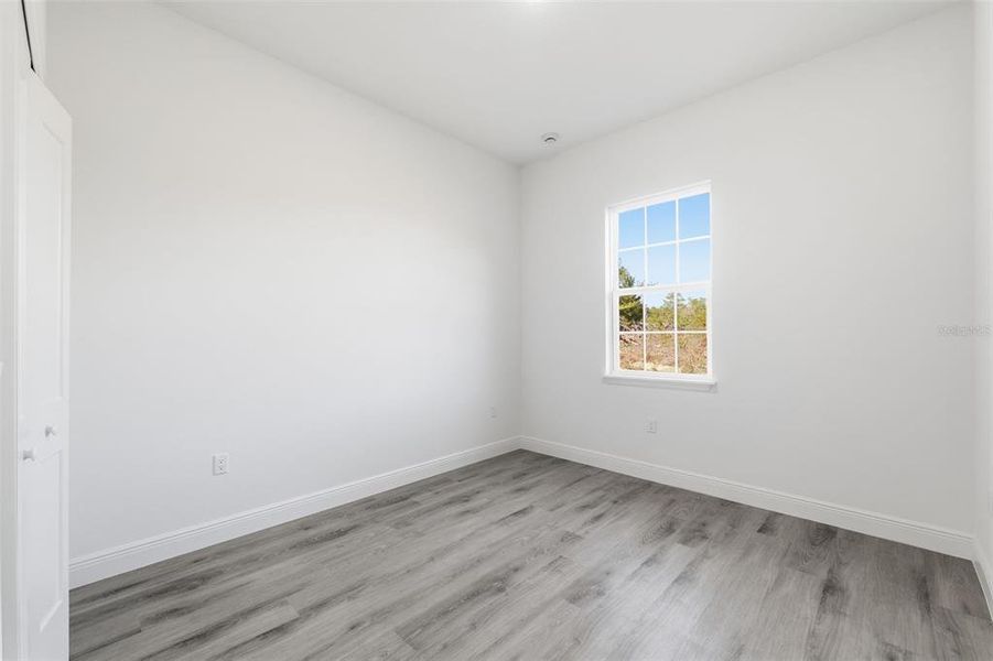 Spacious, unfurnished interior of a new home in , Ocala (Image 26).