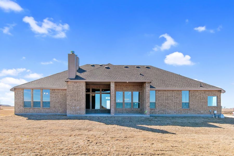 Back Yard | Concept 2915 at The Meadows in Gunter, TX by Landsea Homes