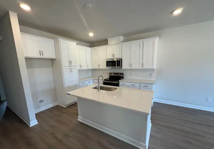 Furnished interior view inside a new home in Tea Farm, Ravenel (Image 6). Furnished interior view inside a new home in Tea Farm, Ravenel (Image 6).