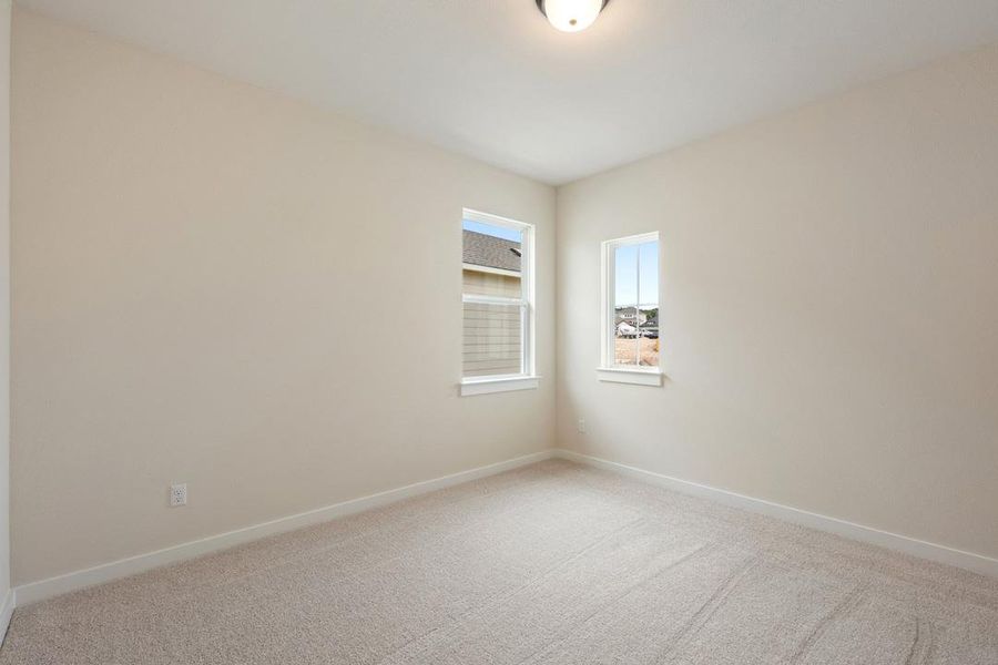 Spacious, unfurnished interior of a new home in Heritage, Dripping Springs (Image 33).