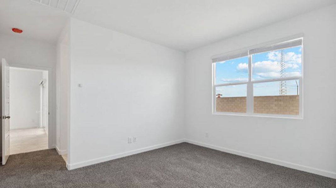 Representative unfurnished interior of a home built from the Abbot by D.R. Horton in Anthem at Merrill Ranch, Florence (Image 17).