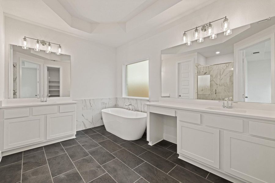 Furnished interior view inside a new home in Parmer Ranch, Georgetown (Image 8).