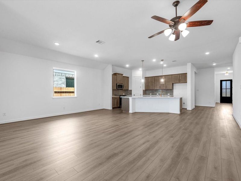 Spacious, unfurnished interior of a new home in Dellrose, Hockley (Image 26).