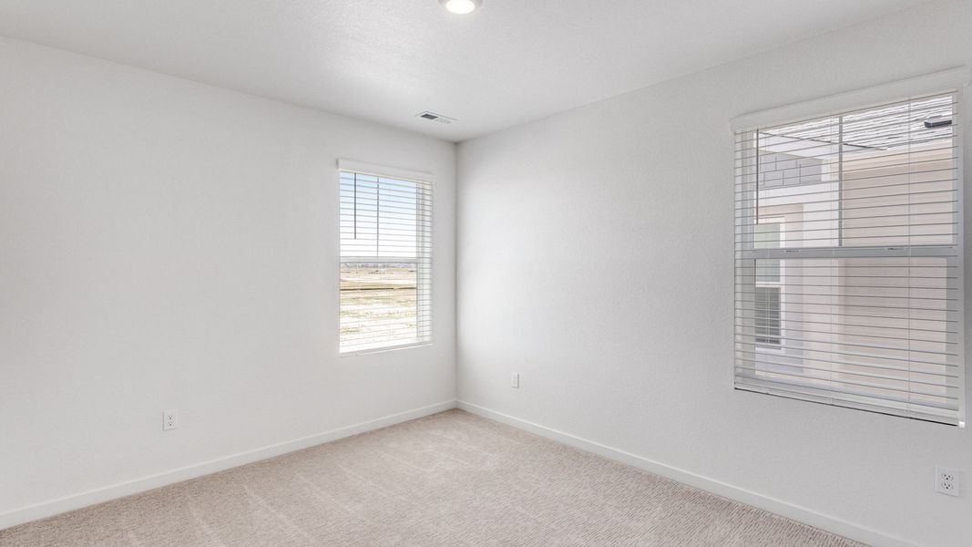 Spacious, unfurnished interior of a new home in Horizon Uptown, Aurora (Image 19). Spacious, unfurnished interior of a new home in Horizon Uptown, Aurora (Image 19).