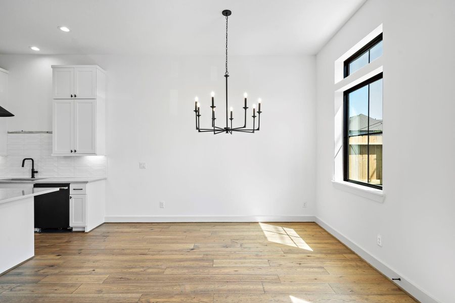 Spacious, unfurnished interior of a new home in Spring Valley Creek, Houston (Image 25).