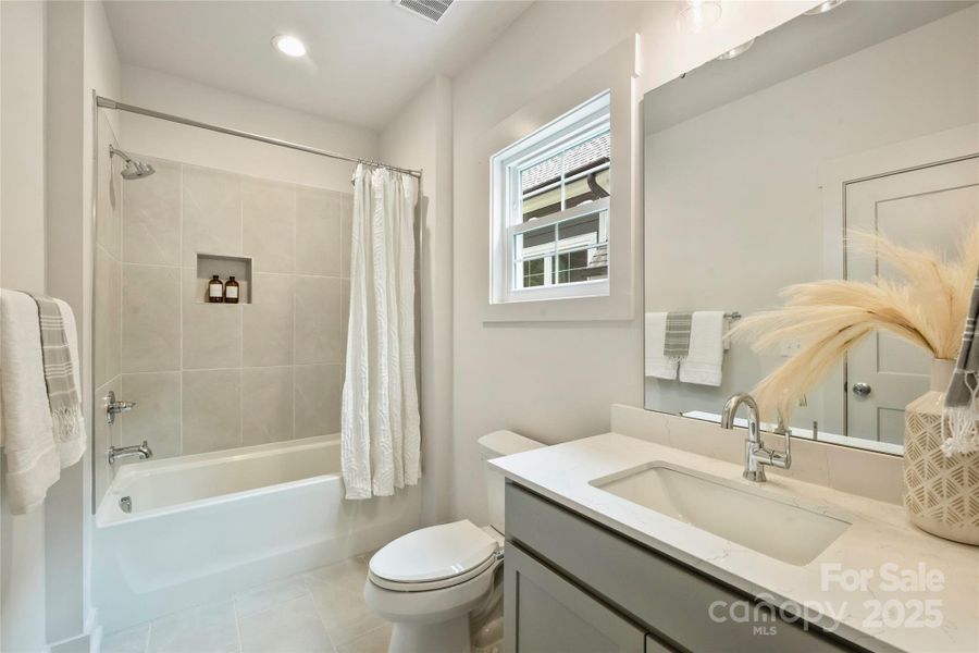 Secondary bath Secondary bath