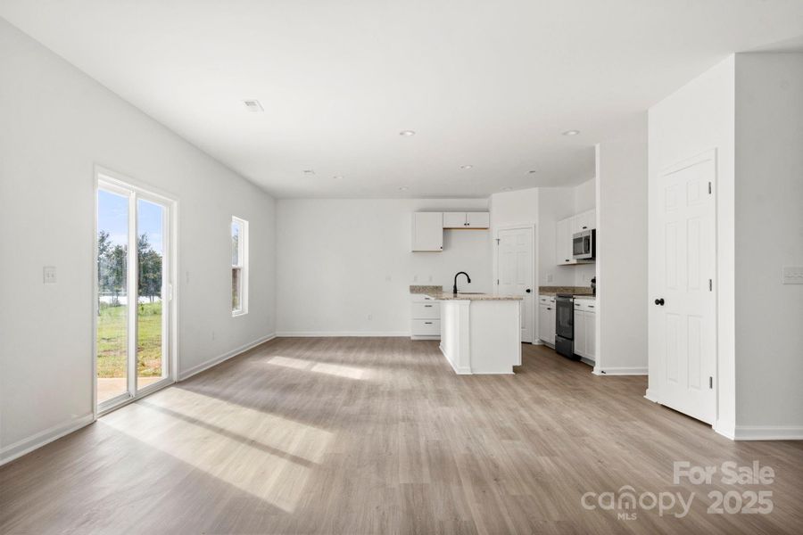 Image 31 of a home in .