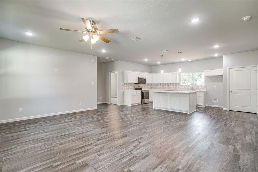Spacious, unfurnished interior of a new home in , Rio Vista (Image 25). Spacious, unfurnished interior of a new home in , Rio Vista (Image 25).