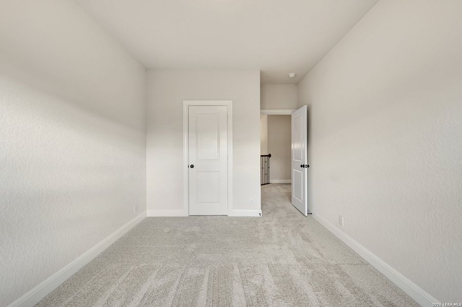 Spacious, unfurnished interior of a new home in Davis Ranch 60', San Antonio (Image 35). Spacious, unfurnished interior of a new home in Davis Ranch 60', San Antonio (Image 35).